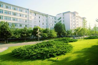 校園風(fēng)光15